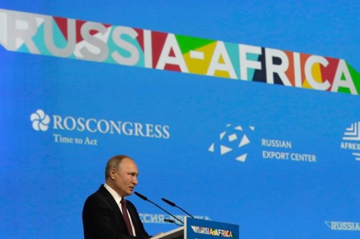 A Sotchi, Poutine annonce ses ambitions pour l