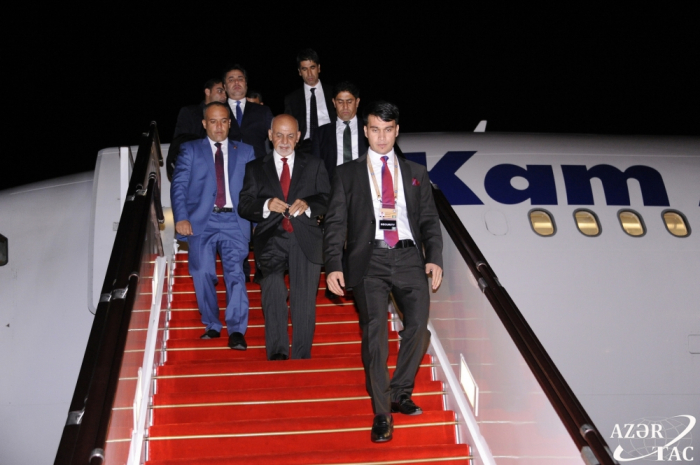  Afghan president arrives in Azerbaijan