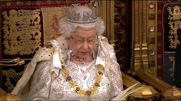   La reine Elizabeth II:   “Un Brexit le 31 octobre est la priorité de mon gouvernement”