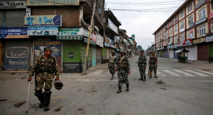 مقتل 3 مسلحين في تبادل لإطلاق النار مع الشرطة في كشمير الهندية