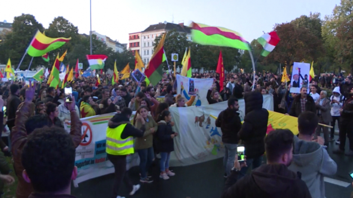 Deutschland: Proteste in zahlreichen Städten gegen Erdoğans Syrien-Offensive "Friedensquelle"
