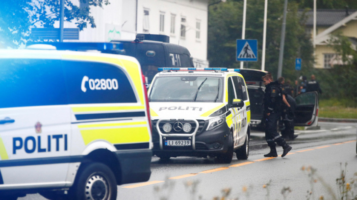   Varias personas embestidas por una ambulancia robada en Oslo  