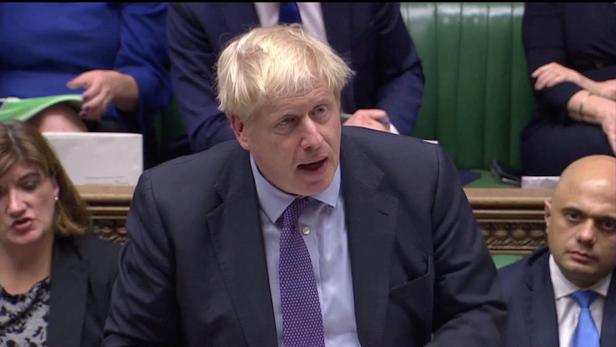   Brexit :   Boris Johnson menace de retirer du Parlement la loi sur l