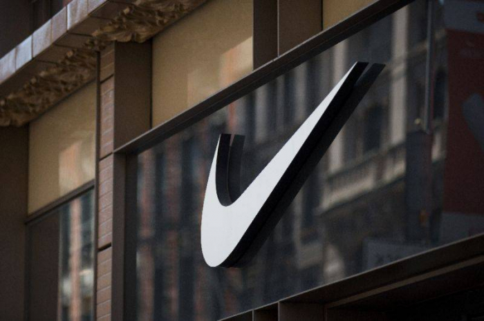 Une page se tourne à Nike avec le départ de son directeur général