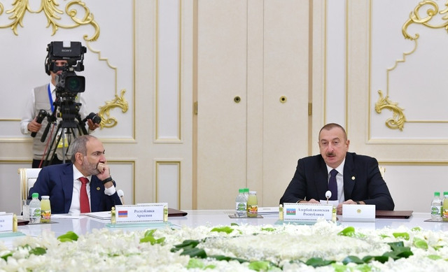  Ilham Aliyev silenció a Pashinián en la reunión de la CEI - Actualizado