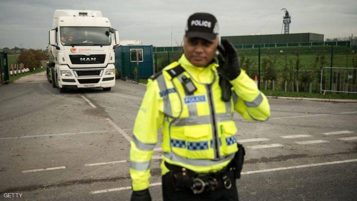   الشرطة البريطانية: العثور على 39 جثة في حاوية شاحنة  