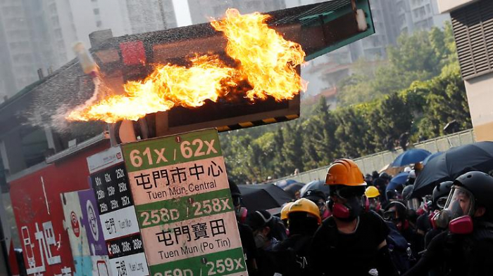 Hongkonger Demonstrant angeschossen