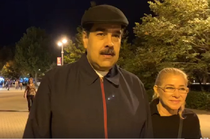 Maduro xanımı ilə birlikdə Bakı bulvarında -   VİDEO      