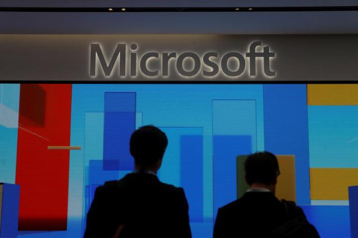   EU data watchdog raises concerns over Microsoft contracts  