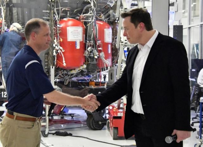 NASA aims for first manned SpaceX mission in first-quarter 2020  