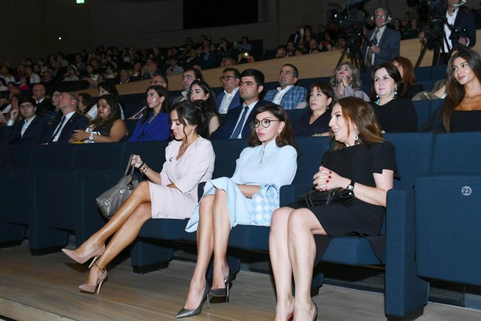  Azerbaijani First VP Mehriban Aliyeva attends closing ceremony of second Nasimi Festival of Poetry, Arts and Spirituality - PHOTOS