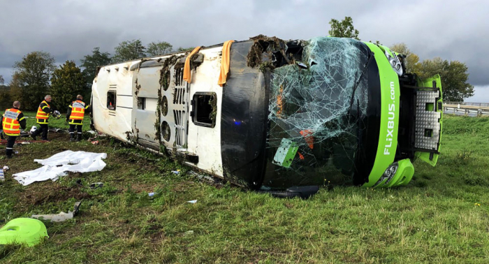 Más de 30 heridos al volcar un autobús en el norte de Francia
