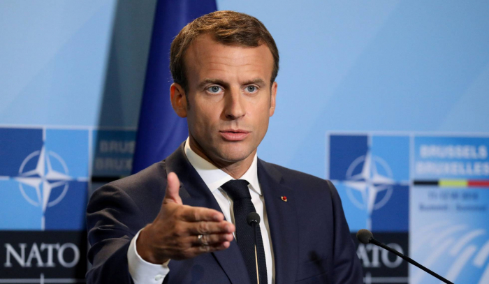 Macron considera a la OTAN en coma cerebral e induce a Merkel a discrepar en público