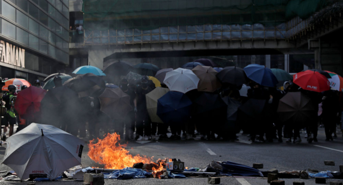 Wegen Protesten: Wieder Verkehrskollaps in Hongkong - Polizei setzt Tränengas ein