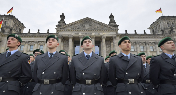  Bundeswehr feiert 64. Jahrestag: Nato-Offizier a.D. warnt vor „Kurs einer Interventionsarmee“ 