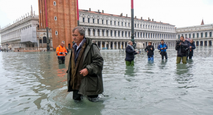     Rekordhochwasser in Venedig:   Höchster Wasserstand seit 1966 –   Video    