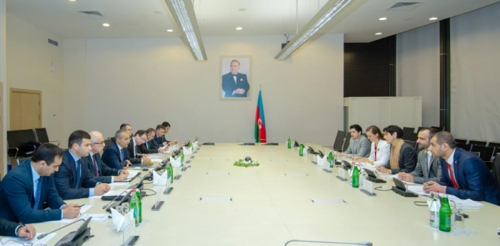   Discuten las perspectivas de cooperación entre Azerbaiyán y Suiza  