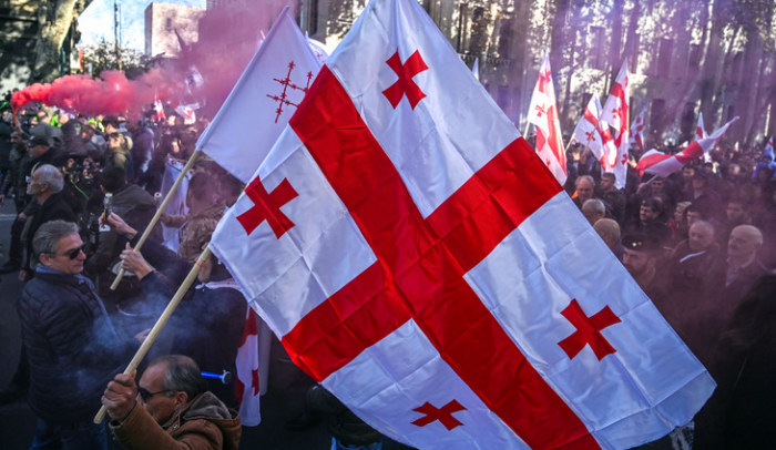   En Géorgie, des dizaines de milliers de manifestants contre le gouvernement  