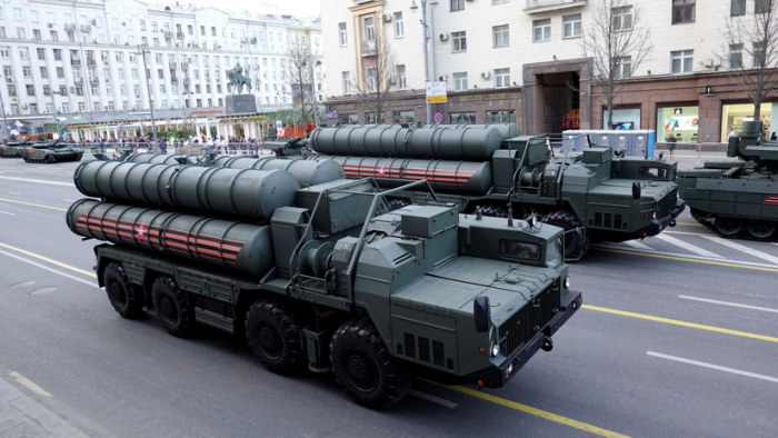   Los sistemas antimisiles rusos S-400 entrarán en servicio en Turquía en la primavera de 2020    