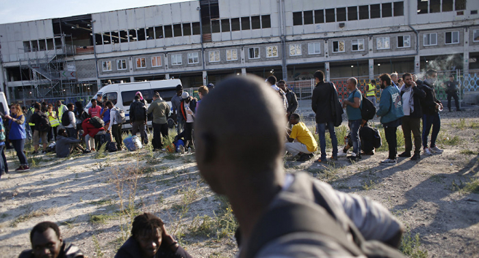 Kleintransporter mit 50 Migranten durchbricht Grenze nach Ceuta