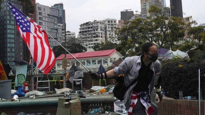     US-Senat stärkt Hongkongs Demonstranten   - China reagiert erbost  