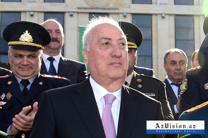   Presidente entrega orden a Zakir Farajov  