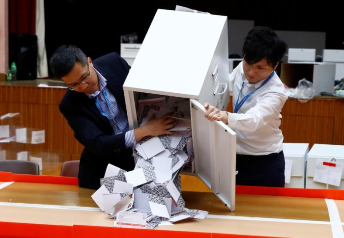 Ein "demokratischer Tsunami" - Demokraten bejubeln Erdrutschsieg in Hongkong