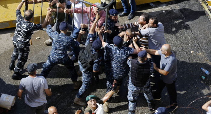   Militares intervienen en el centro de Beirut para frenar enfrentamientos  