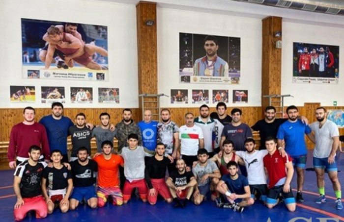   Luchadores azerbaiyanos de estilo libre competirán en la Copa Intercontinental Alrosa 2019  