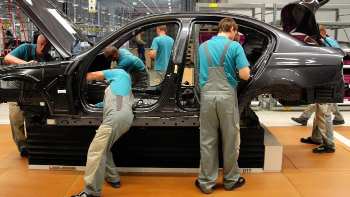   BMW kürzt Mitarbeitern die Erfolgsprämie  