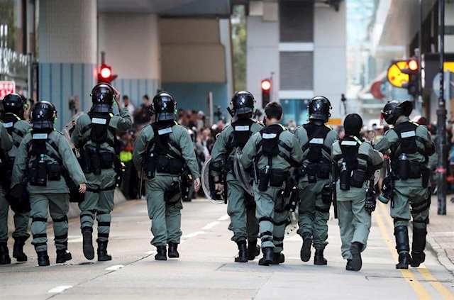   La Policía de Hong Kong entra en la Politécnica tras casi dos semanas de encierro en el marco de las protestas  