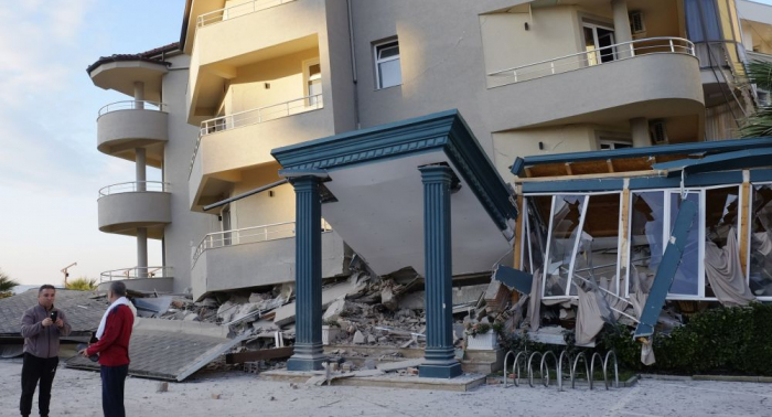   Se aproxima a medio centenar la cifra de muertos a causa del terremoto en Albania  