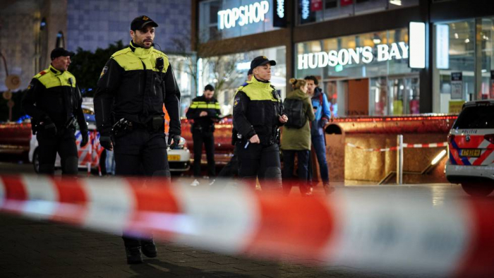 Tres heridos por apuñalamiento en una calle comercial de La Haya