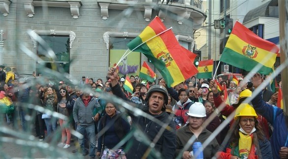 معارضون في بوليفيا يسيطرون على وسيلتي إعلام تديرهما الدولة