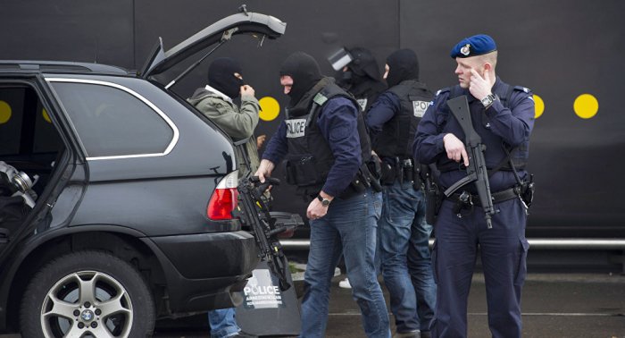 هولندا تعتقل 6 أشخاص على أراضيها وفي بلجيكا للاشتباه بتمويل الإرهاب