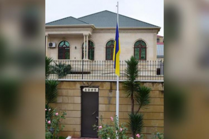   Ukrainian Embassy to Azerbaijan lowered flag  