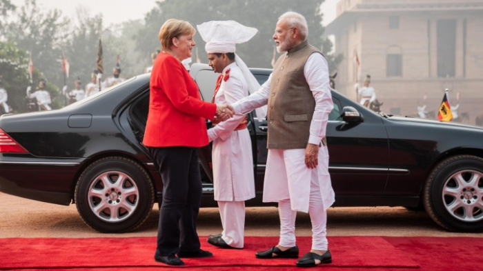   Merkel von Premierminister Modi empfangen  