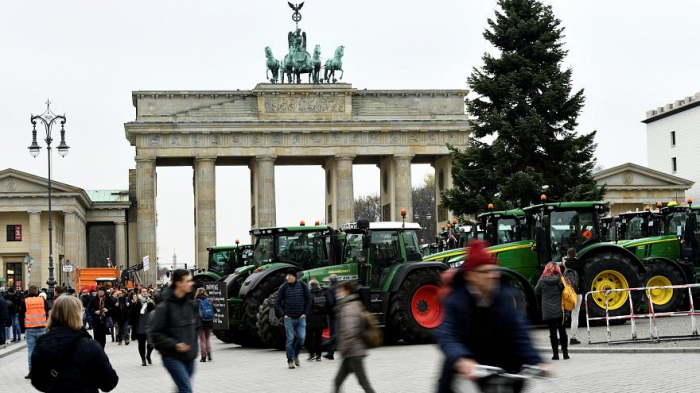   German farmers sow their discontent over agricultural policiies-  NO COMMENT    