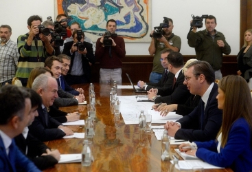   Presidente serbio asiste a la firma del contrato con la empresa azerbaiyana  