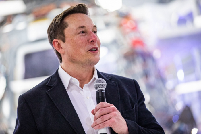 Elon Musk, le patron de Tesla, tweete qu