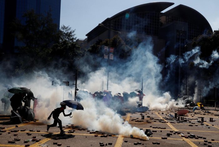 Hong Kong protesters hurl petrol bombs in fresh university clashes