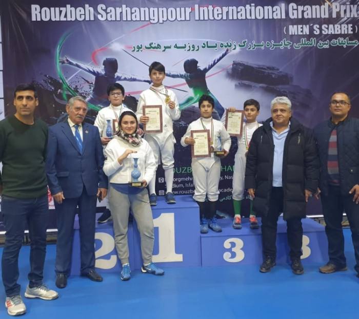 Junior Azerbaijani fencers take three medals in Iran