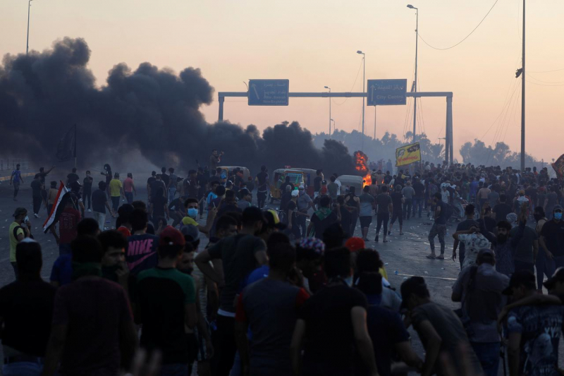 İraqda polislə toqquşmada 45 nəfər ölüb