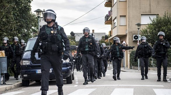 الحكومة الإسبانية تنشر قوات أمن مكثفة في كتالونيا