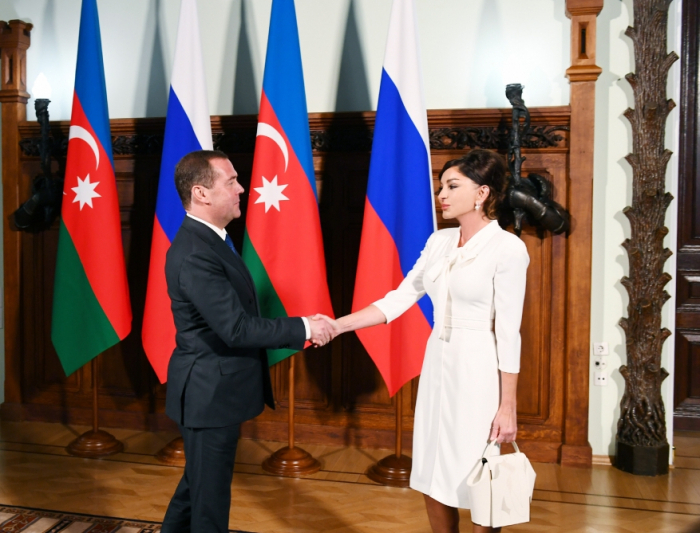  Mehriban Aliyeva trifft sich mit Dmitry Medvedev -  FOTOS  