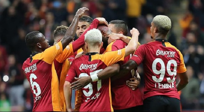 "Qalatasaray" qələbə qazandı 