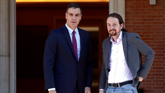   Espagne: accord de principe pour former un gouvernement entre Pedro Sanchez et Podemos  