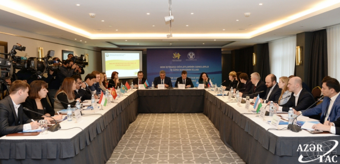  Bakú acoge la reunión del Consejo de la Juventud de la CEI 