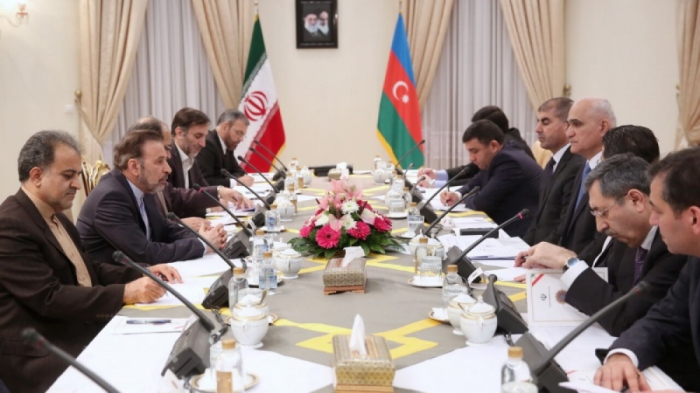   Delegación azerbaiyana se reúne con el jefe de la Administración Presidencial de Irán    