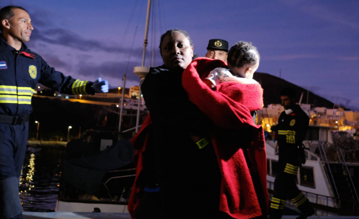   Al menos 57 muertos al naufragar en Mauritania una patera que iba a Canarias  